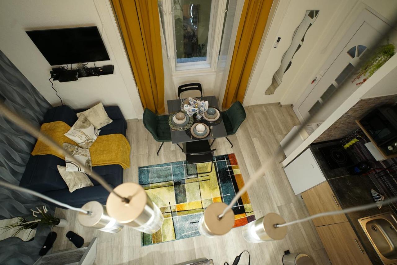 Suzan'S Apartment In The Heart Of Budapest — Photos 1